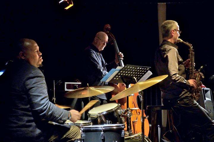 Ulli Jünemann Quartet feat. Gene Jackson live on stage